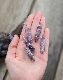 Ametist spiral, silverpläterat hänge