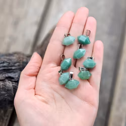 Grön Aventurin mini spets, silverpläterat hänge