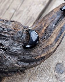 Stor Måne Svart Obsidian, silverpläterat hänge