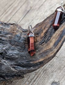 Oxöga polerad spets, silverpläterat hänge