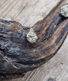 Pyritkluster, rå silverpläterat hänge