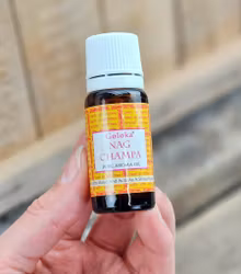 Goloka Aromaolja – Nag Champa, doftolja (10 ml)