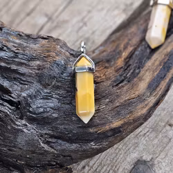 Mookaitjaspis polerad spets, silverpläterat hänge