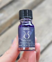 Stjärnteckenolja Oxen (Taurus) – Zodiak aromaolja med glitter, 10 ml