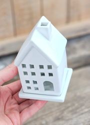 Rökelsehållare i keramik för koner, Vitt hus