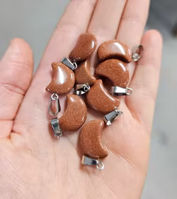 Guldfluss måne, silverpläterat hänge -30% fyndexemplar (Obs! Syntetisk!)