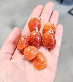 Karneol trumlad, silverpläterat hänge -75% fynd sprickor