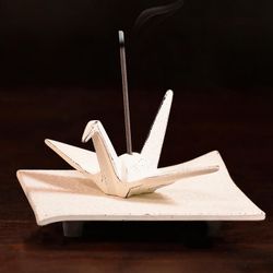 Iwachu rökelsehållare, gjutjärn Orizuru (Origami) Vit
