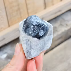 Apachetår i matrix rå sten #2