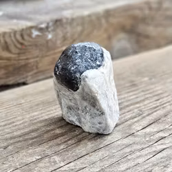 Apachetår i matrix rå sten #2