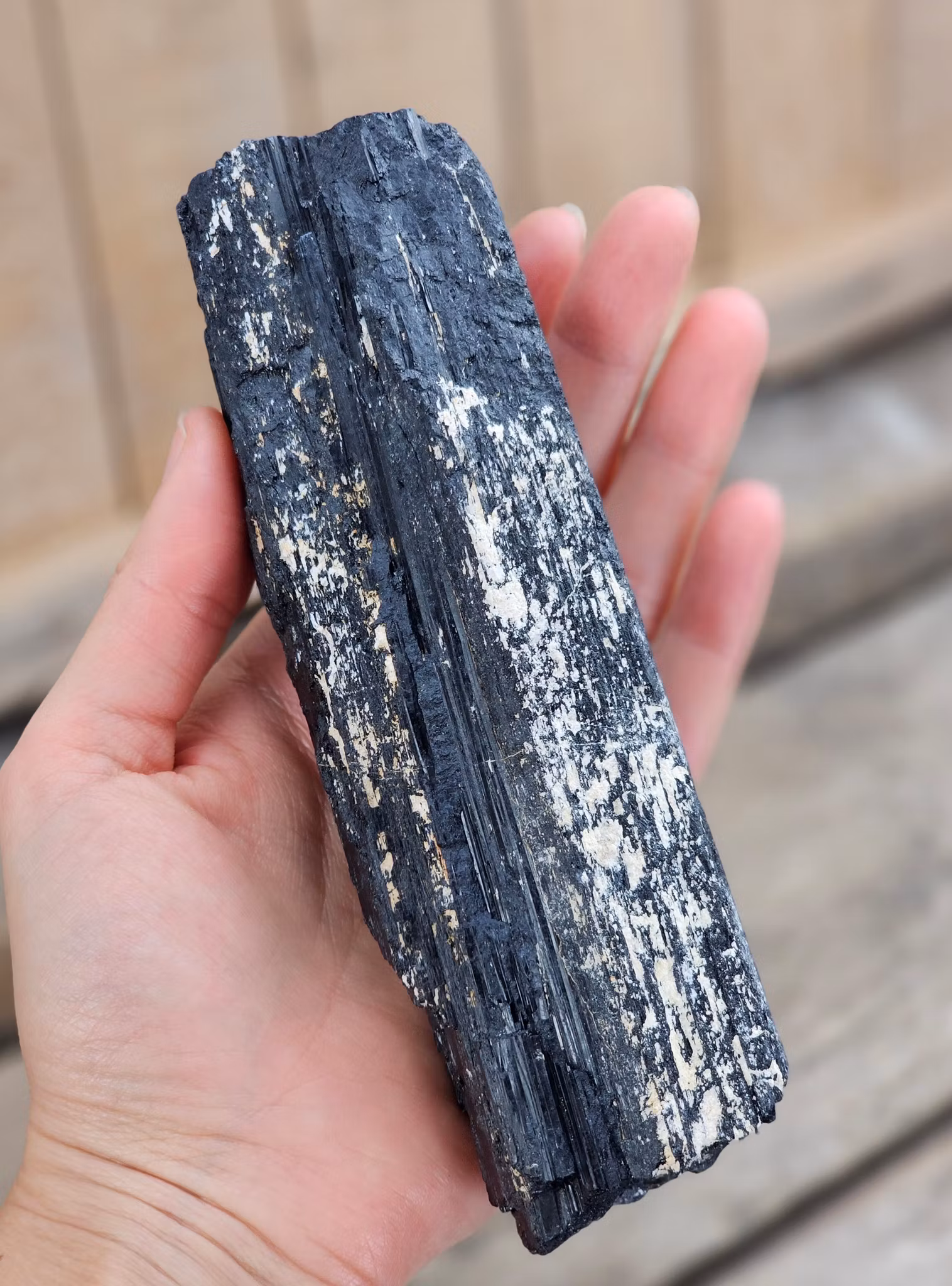 Svart Turmalin rå XL