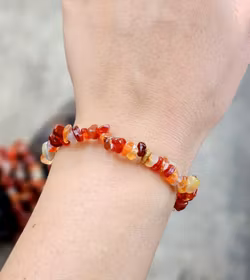 Karneol, chipsarmband