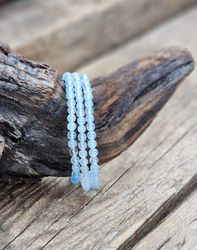 Akvamarin extra, armband 4mm runda pärlor
