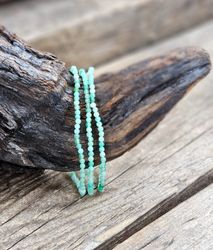 Smaragd, armband 3mm runda pärlor