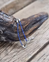 Lapis Lazuli, armband 3mm facetterade pärlor macramé