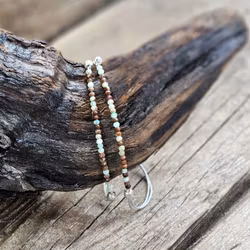 Krysopras, armband 3mm facetterade pärlor macramé