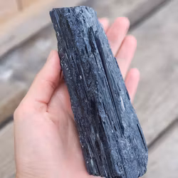 Svart Turmalin rå XL #36