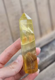 Gul Fluorit, polerad spets #8