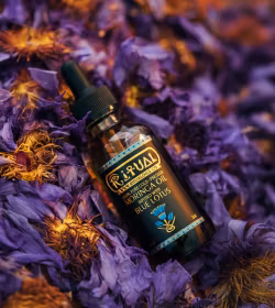 Ritual - 100% ren Blå Lotus & Moringa kallpressad ritualolja