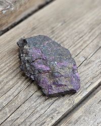 Purpurit rå sten #14