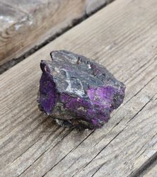 Purpurit rå sten #17