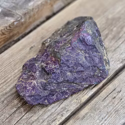 Purpurit rå sten #20