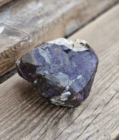 Purpurit rå sten #21