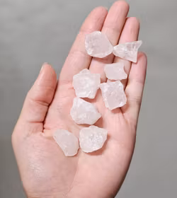 Rosenkvarts, liten/mini rå - ljusa exemplar fynd 80% 100-PACK