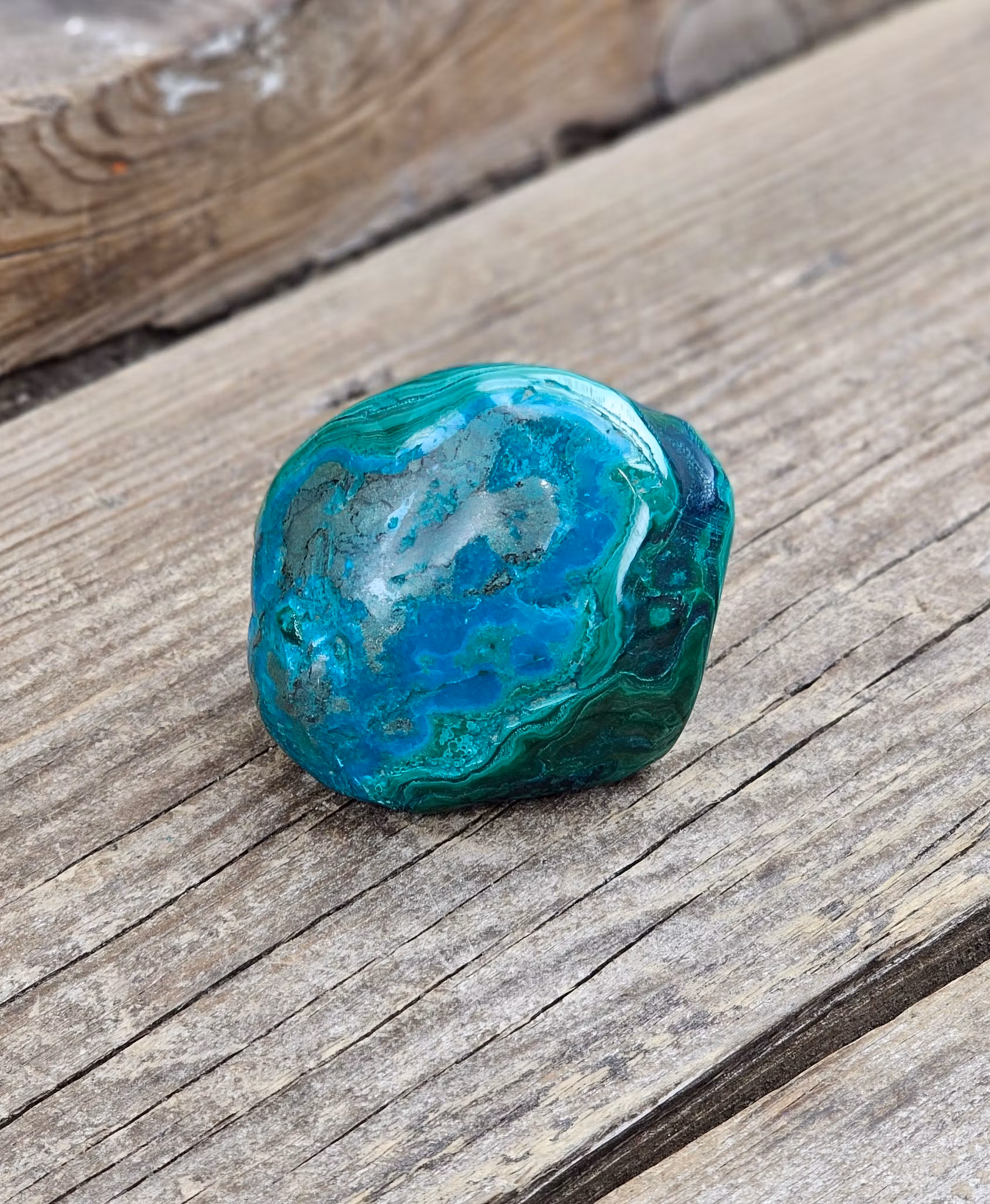 Malakolla polerad friform