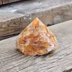 Stående spets, Golden Healer #14 (litet nagg finns)