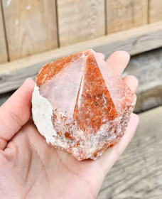 Stående spets, Orange Kalcit (Orkidé Kalcit) #9 (nagg finns)