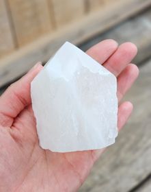 Stående spets, Bergkristall (mjölkig) #1