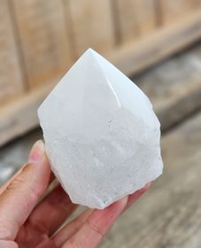 Stående spets, Bergkristall (mjölkig) #5