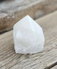 Stående spets, Bergkristall (mjölkig) #6