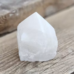 Stående spets, Bergkristall (mjölkig) #6