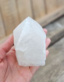 Stående spets, Bergkristall (mjölkig) #10
