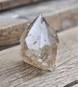 Stående spets, Rökkvarts #5 (nagg finns)