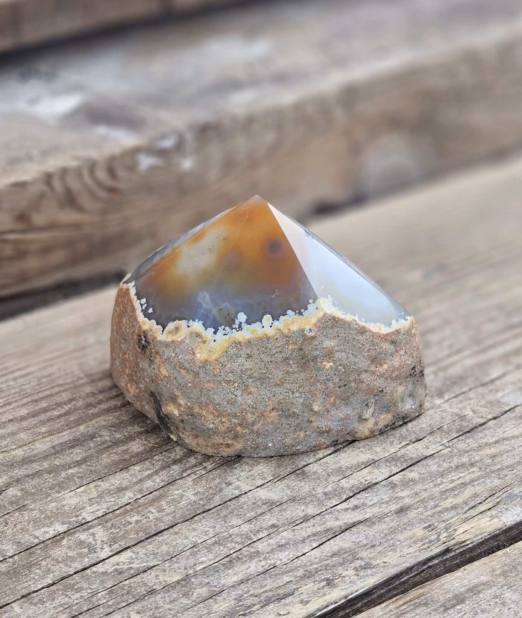 Stående spets, Agat