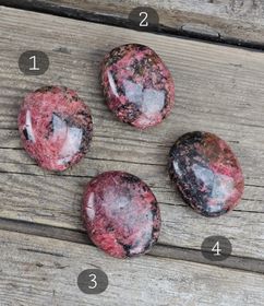 Rodonit, stor touchstone #1-4