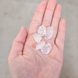 Bergkristall, trumlad små/mini -55% B-kvalité sprickor/ev repiga