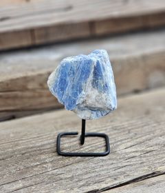 Blå Kyanit rå/kluster stående #9