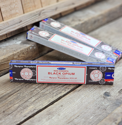 Satya - Nag Champa Black Opium, rökelsepinnar