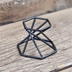 Klotställ, svart metall spiral