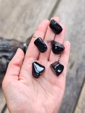 Svart Obsidian trumlad, silverpläterat hänge