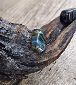 Falköga trumlad, silverpläterat hänge -30% fynd annorlunda färg/form