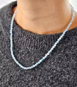 Akvamarin, halsband 4mm facetterade pärlor 925s.
