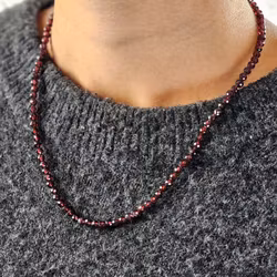 Granat, halsband 4mm facetterade pärlor 925s.
