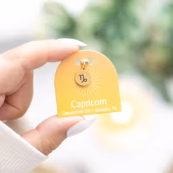 Stjärntecken Stenbocken (Capricorn), guldton zodiakberlock