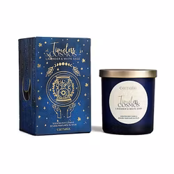 Carnatia Starry Spell – Timeless Cosmos (Lavender & White Sage), doftljus – 50 h