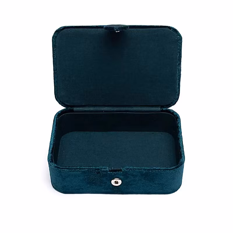 Broderad ask, petrol med Livets Frö för smycken, kristaller och tarotkort